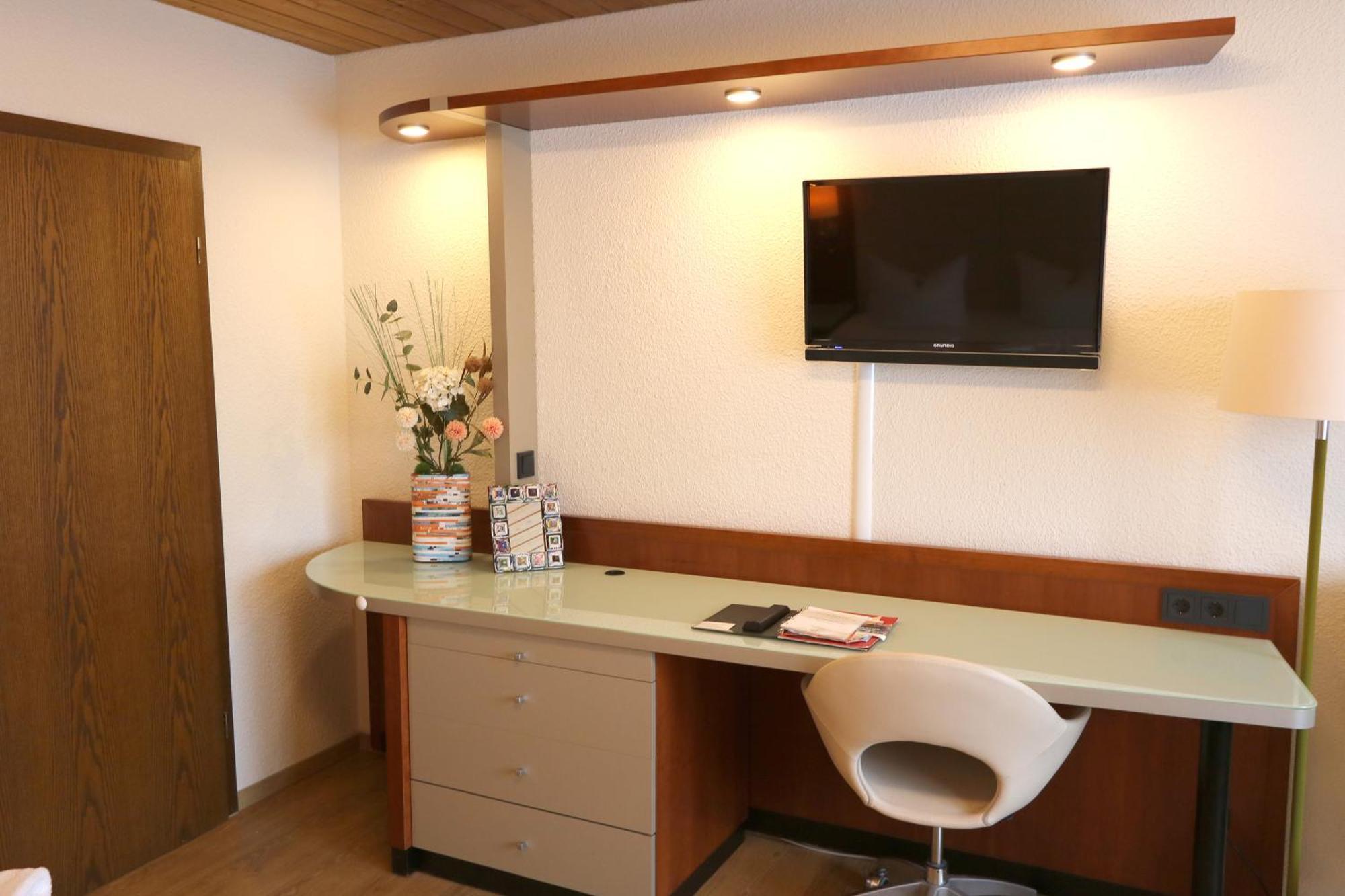 נירנברג Hotel Avenue Altenfurt מראה חיצוני תמונה