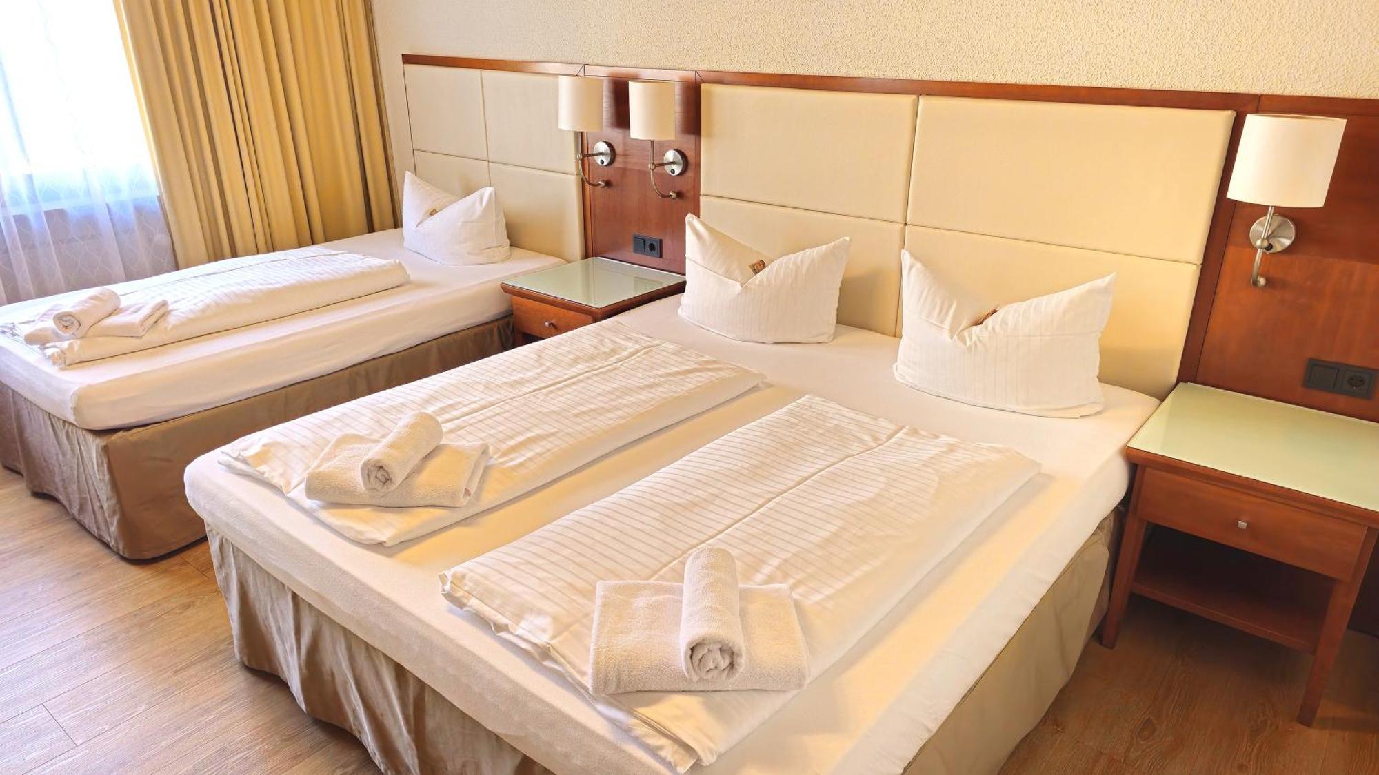 נירנברג Hotel Avenue Altenfurt מראה חיצוני תמונה