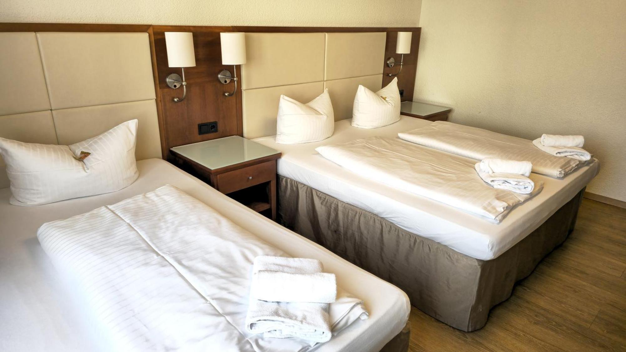 נירנברג Hotel Avenue Altenfurt מראה חיצוני תמונה