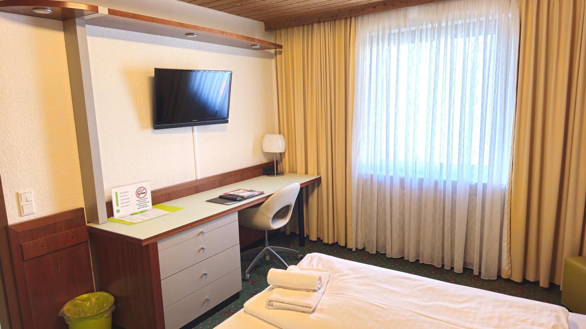 נירנברג Hotel Avenue Altenfurt מראה חיצוני תמונה
