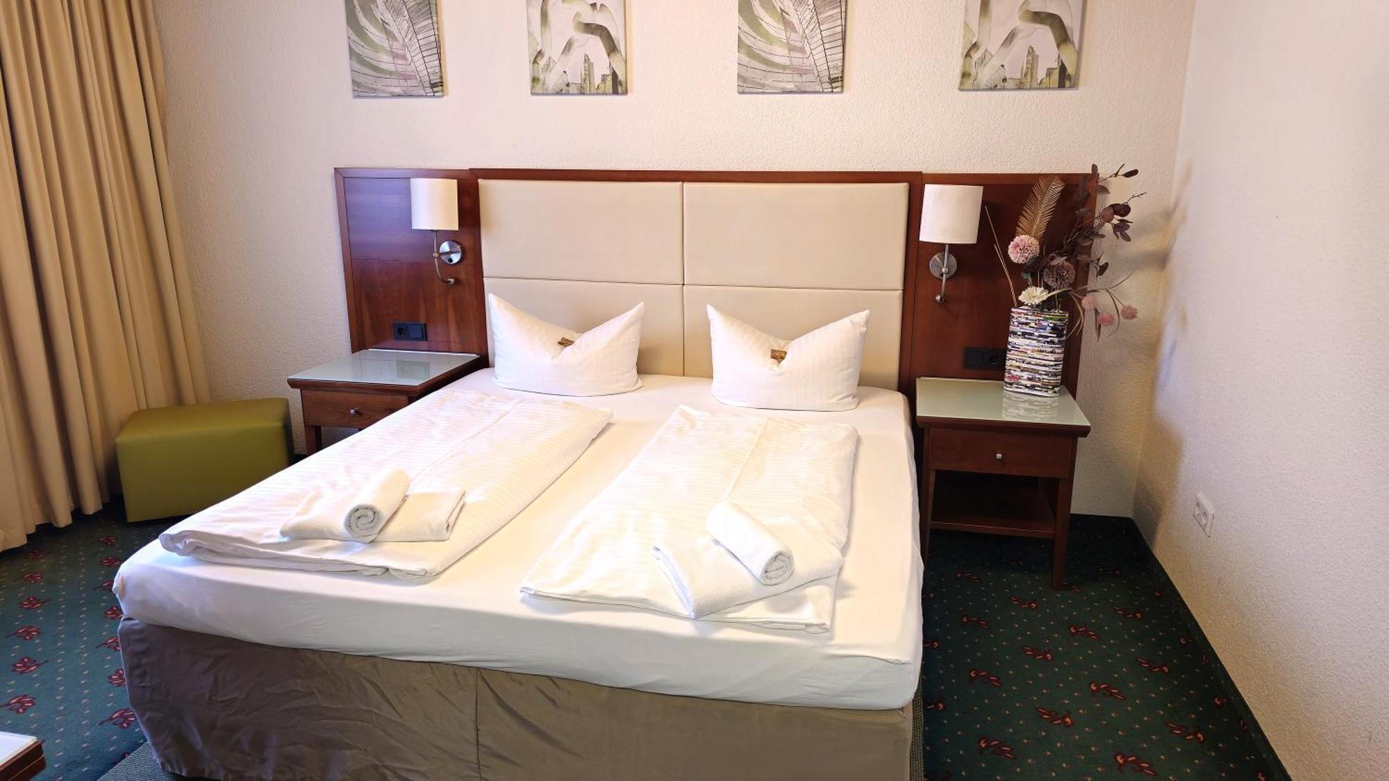 נירנברג Hotel Avenue Altenfurt מראה חיצוני תמונה