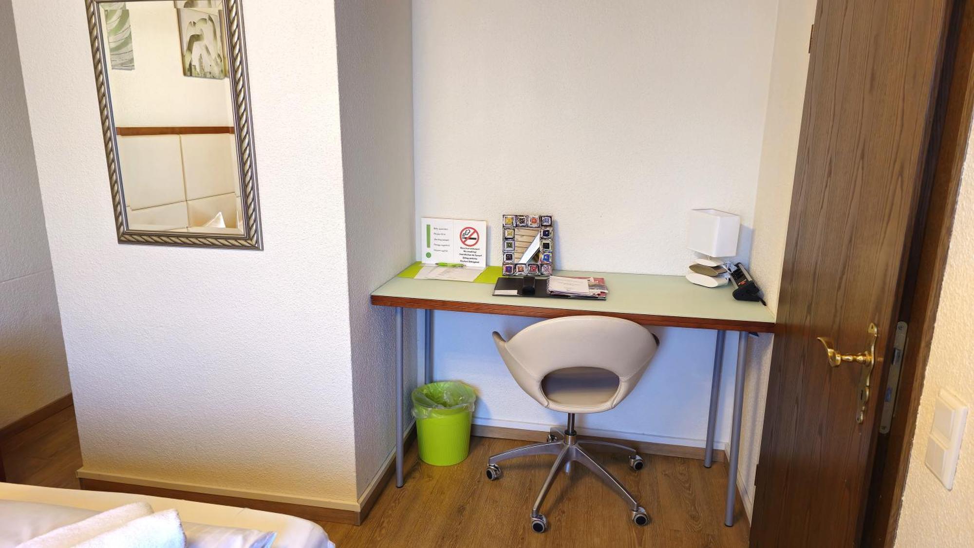 נירנברג Hotel Avenue Altenfurt מראה חיצוני תמונה
